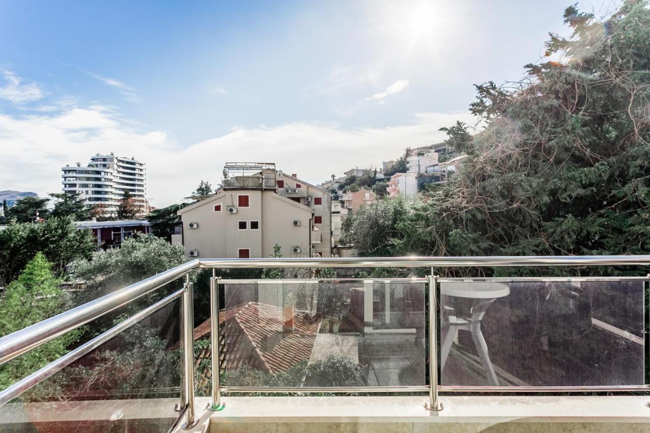 Apartments Lora Cetinjska Budva Luaran gambar